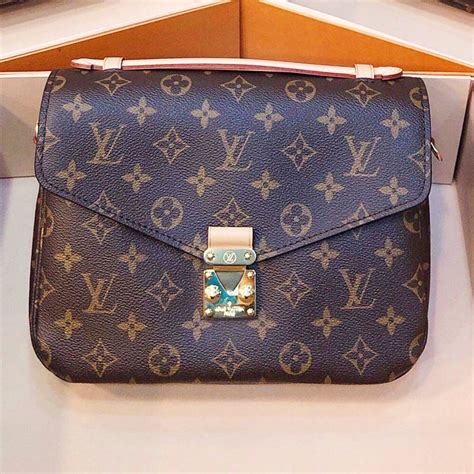 louis vuitton m44875 pochette métis|louis vuitton pochette monogram.